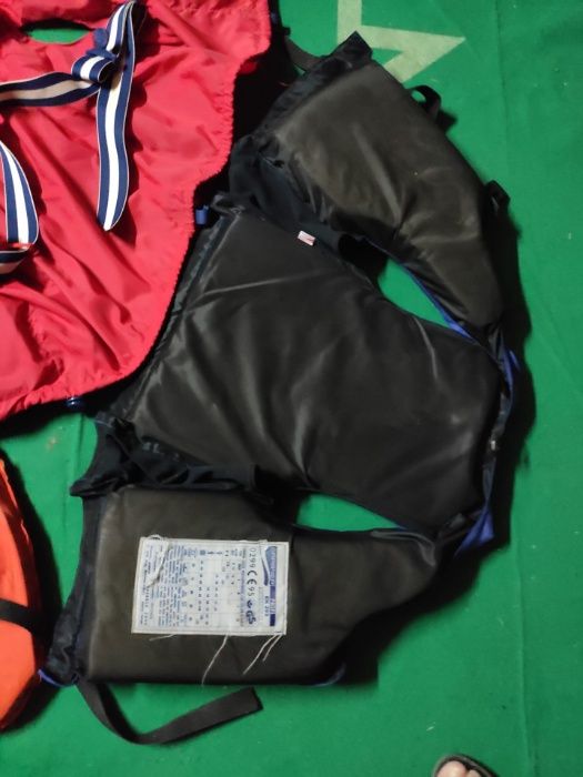 Coletes salva vidas ( barco, canoa, kayak)