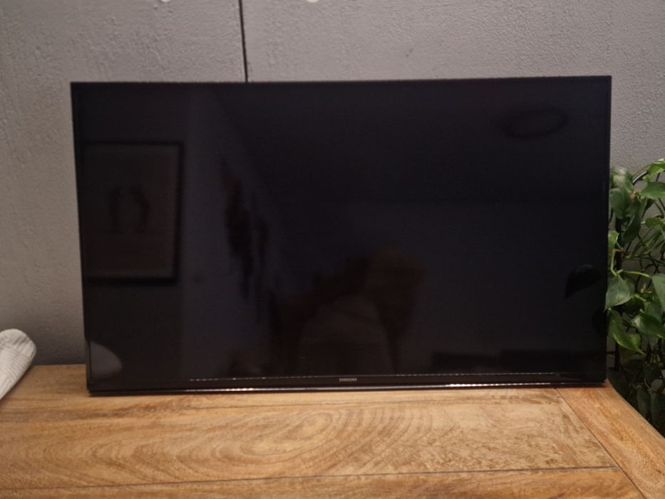 Telewizor Samsung 40" Full HD | Netflix | Model UE40H6200AW