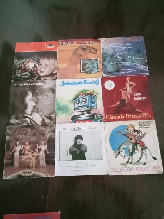75 Singles em bom estado sem riscos Capas como novas,