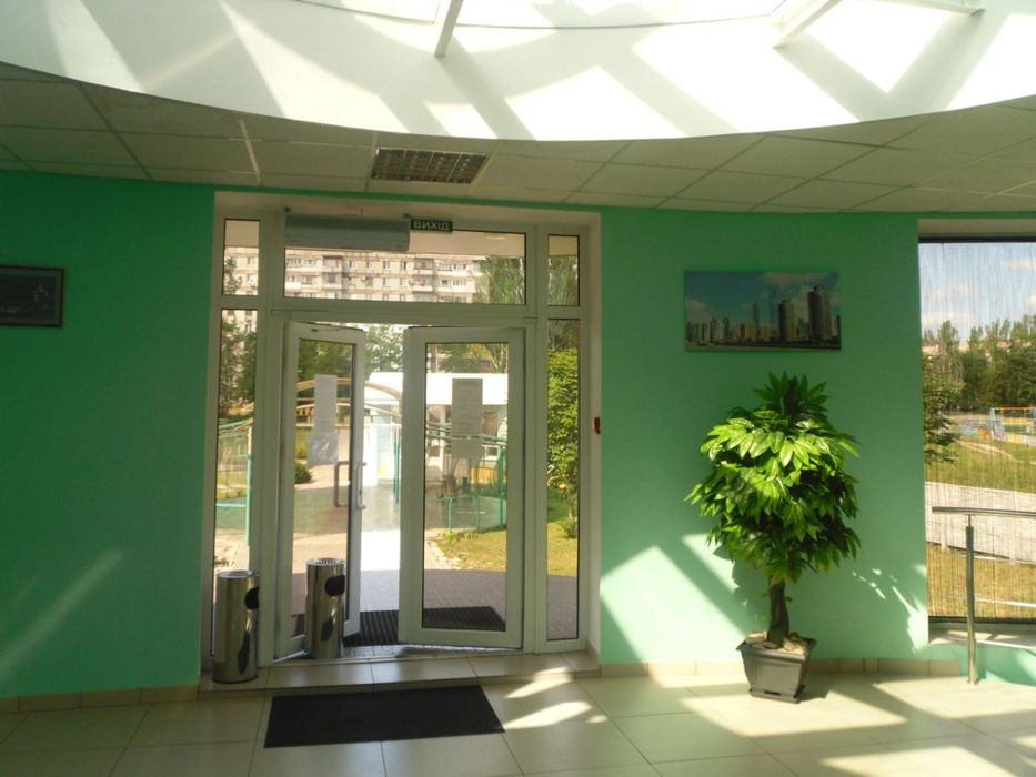 Будівля вашого масштабу: 1132 м² у центрі Хортицького р-ну