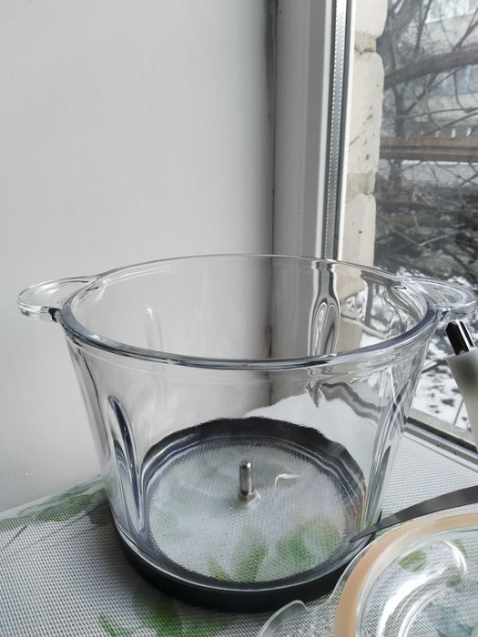 Продам подрібнювач (блендер/м'ясорубка) "Kingberg", об'єм 3 л, 800