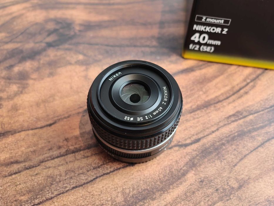 Objetiva Nikon Nikkor Z 40 mm f/2 SE
