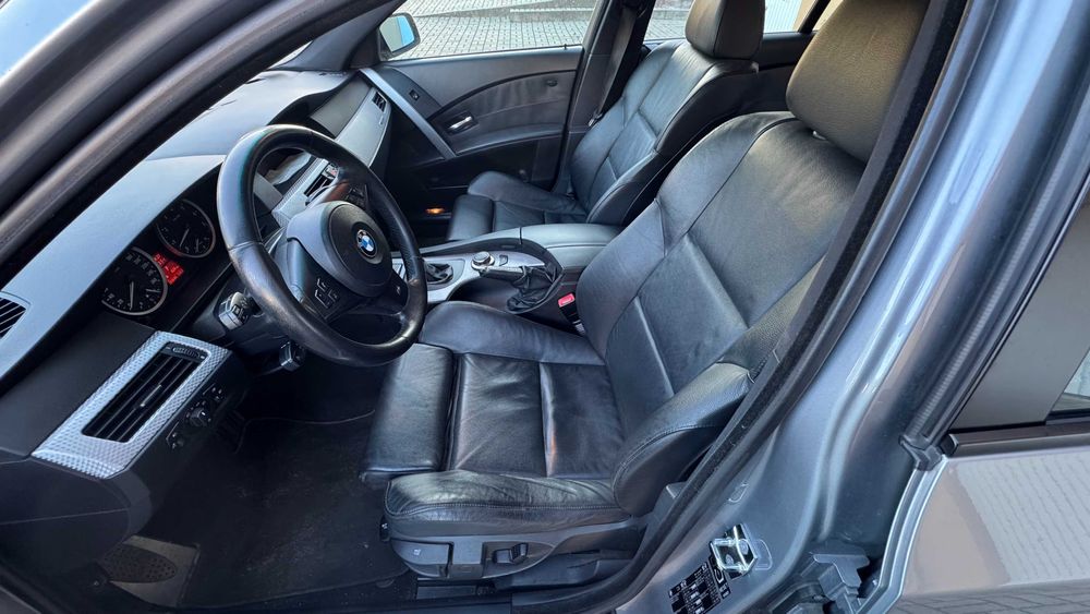 BMW E60 2005 3.0