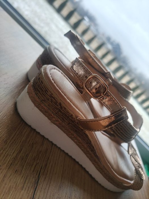 Buty sandałki sandały koturny
