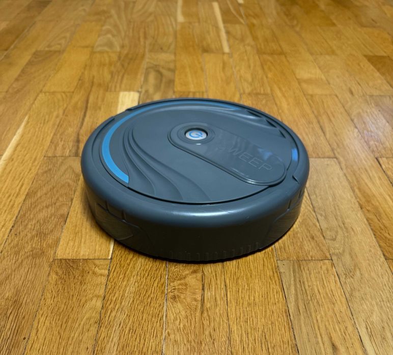 Робот-пилосос SWEEP з USB-зарядкою -миє та полірує підлогу, іграшка