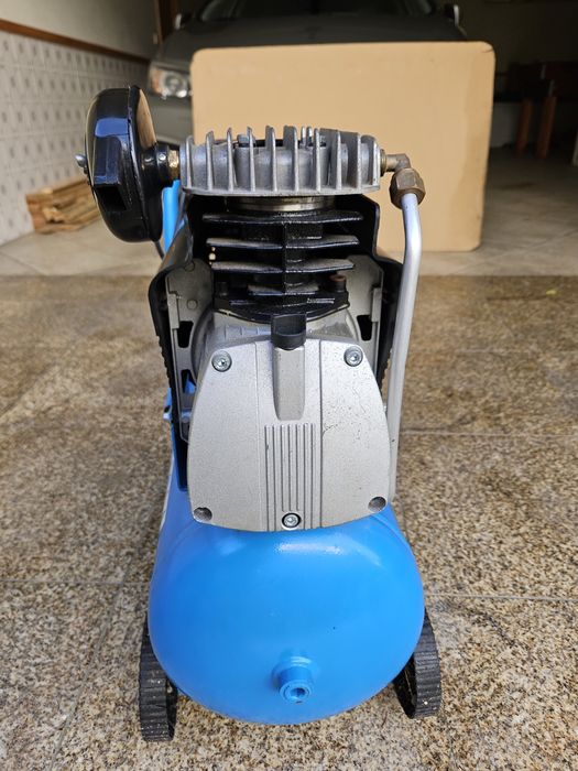 Compressor de ar 24 Lt.