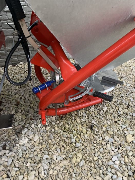 Rozsiewacz nawozu lejek ABRA Strumyk 300;350;400;500l NOWY