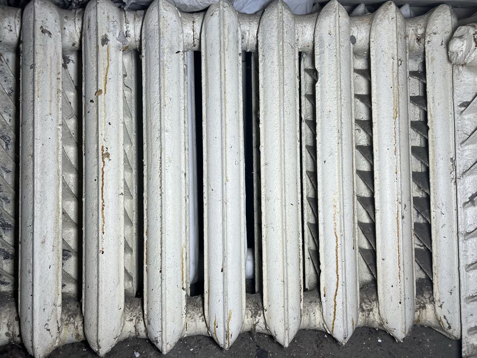 Продам чугунные радиаторы