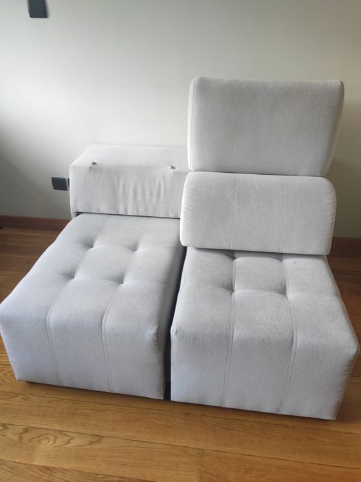 Módulo sofá com assentos deslizáveis