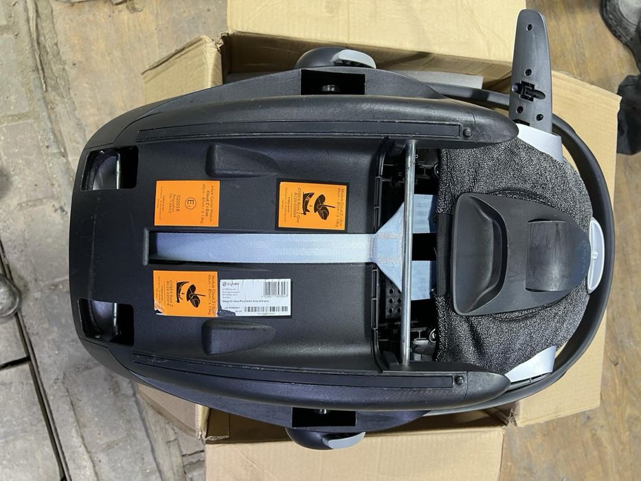 Автолюлька cybex cloud z+ i-size автокрісло 0+