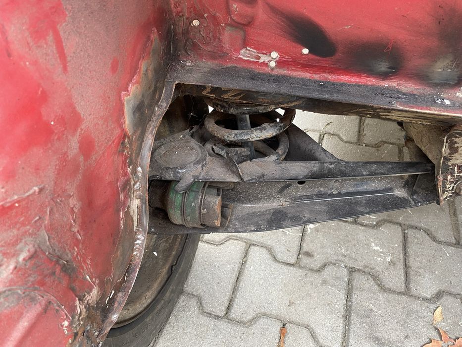 Maluch 126p Kjs klatka