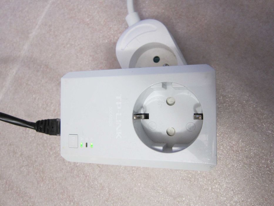 Transmiter sieciowy PowerLine Tp-link AV500 TL-PA4020P