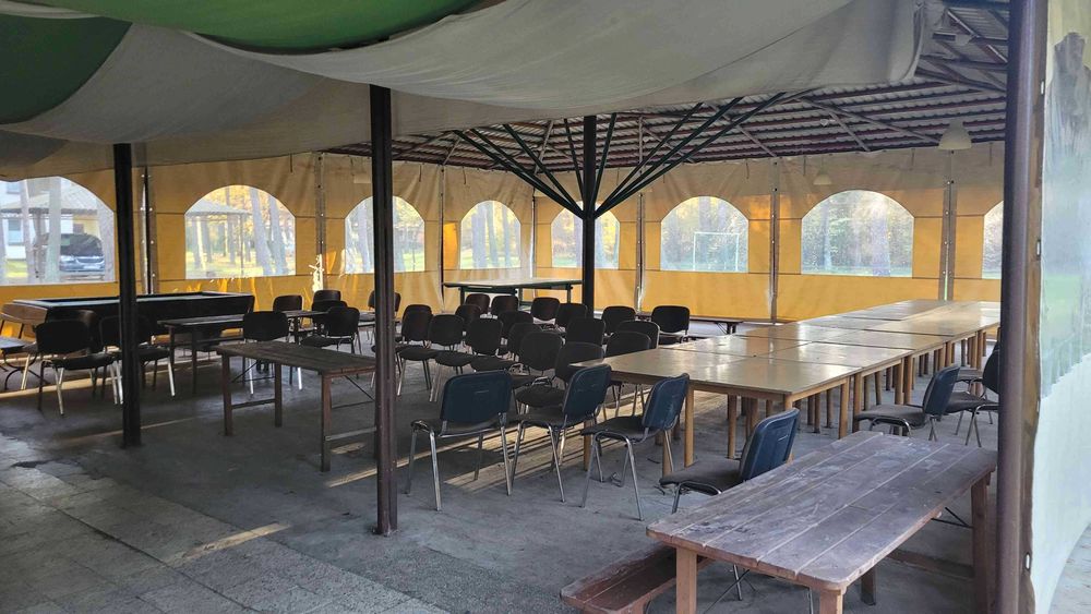 Sprzedam budynek z barem, świetlicą i dużą wiatą