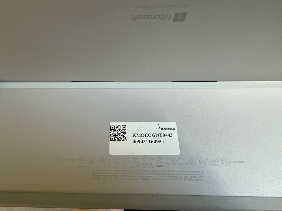 Продам планшет Microsoft