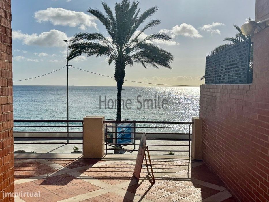 T1 + 1 Na Primeira Linha. Praia Da California