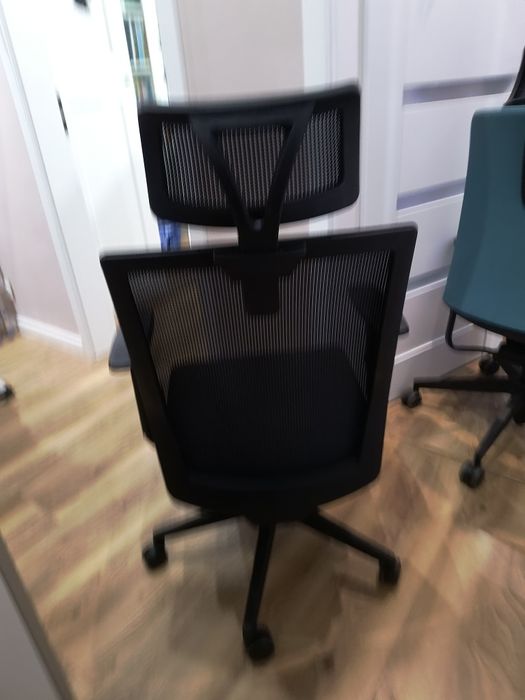 Krzesło biurowe regulowane