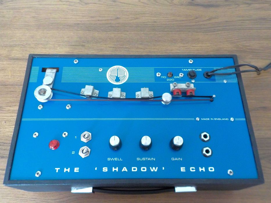 Echo delay tube valve