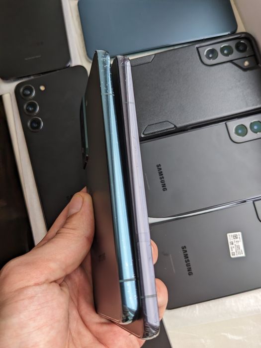 ГАРАНТІЯ Samsung galaxy s22 - як НОВІ