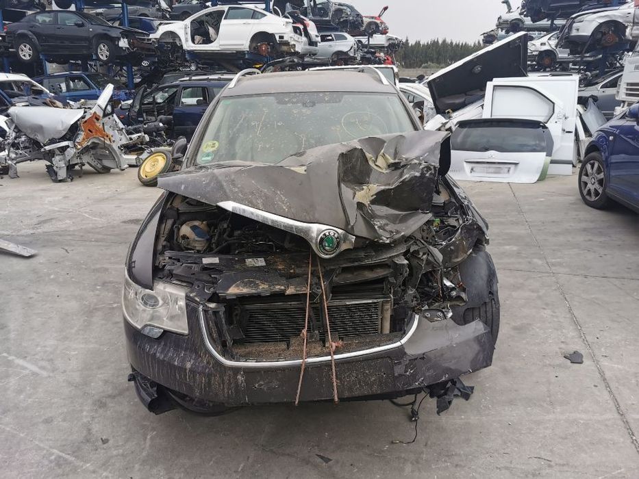 Peças Skoda Superb Combi 1.9 TDI do ano 2010