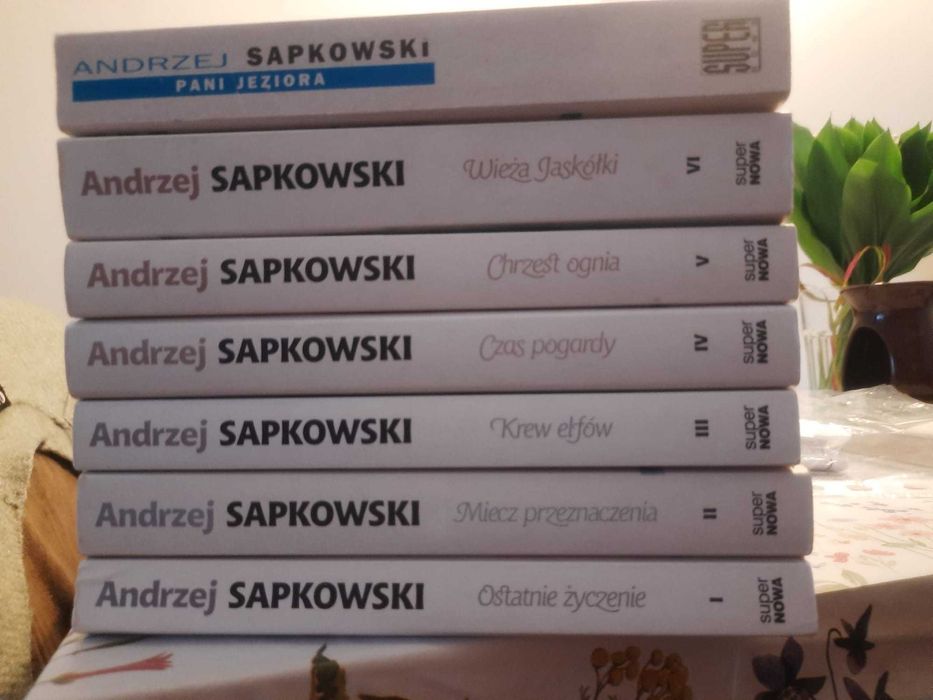 Saga Wiedźmin - Biała - 6 + 1 - Super Nowa