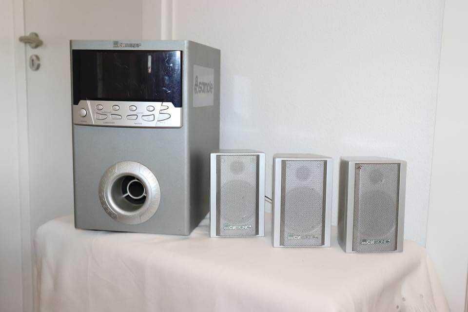 Colunas Dolby Surround