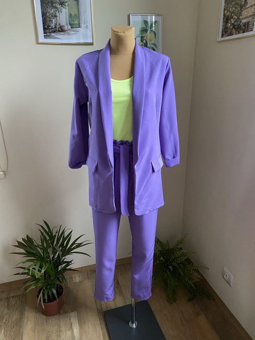 New Collection - lawendowy garnitur