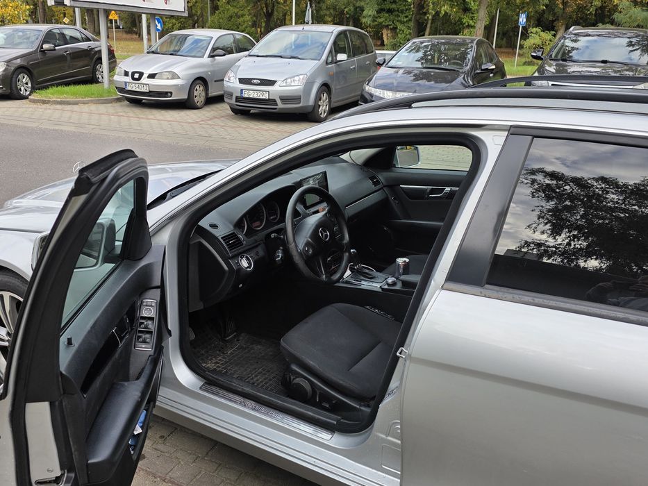 MERCEDES  klasy c w204