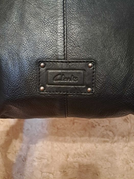 Шкіряна сумка від Clarks