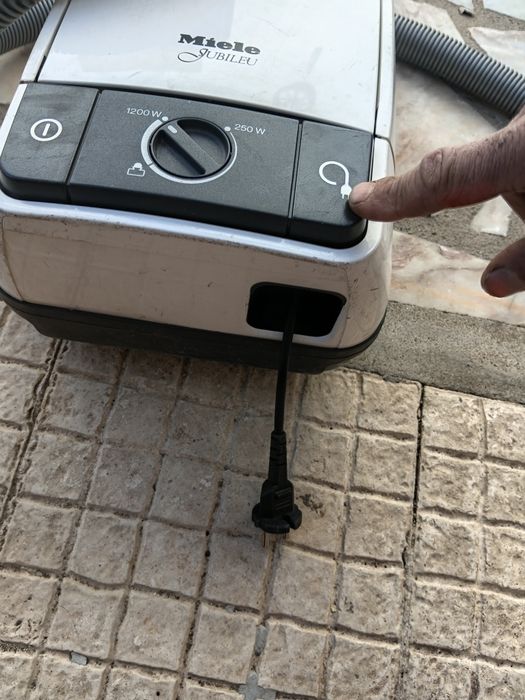 Aspirador potente usado