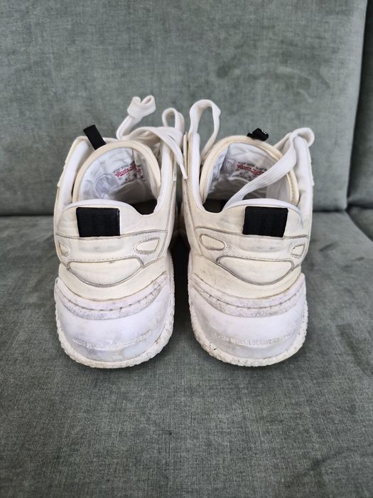 Białe sneakersy GCDS 43 skóra naturalna