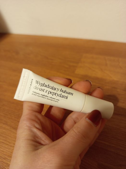 Your Kaya wygładzający balsam do ust