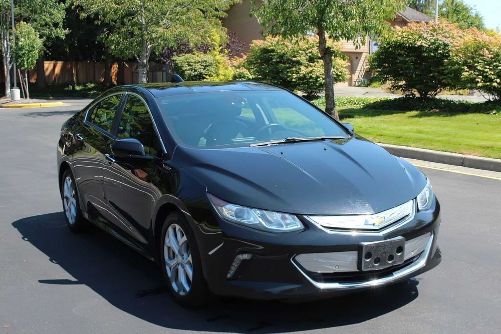Chevrolet Volt Premier      2017