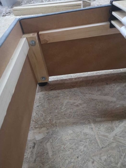 М’яке ліжко 160×200 з узголів’ям та ламелями