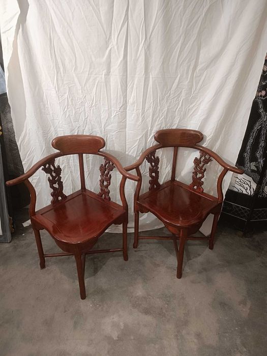 Par de cadeiras de canto chinesas, madeira exotica oriental