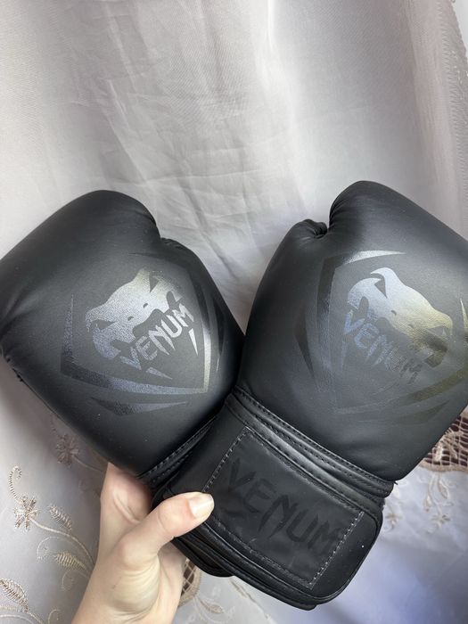 Боксерські рукавиці, 10 oz, Venum