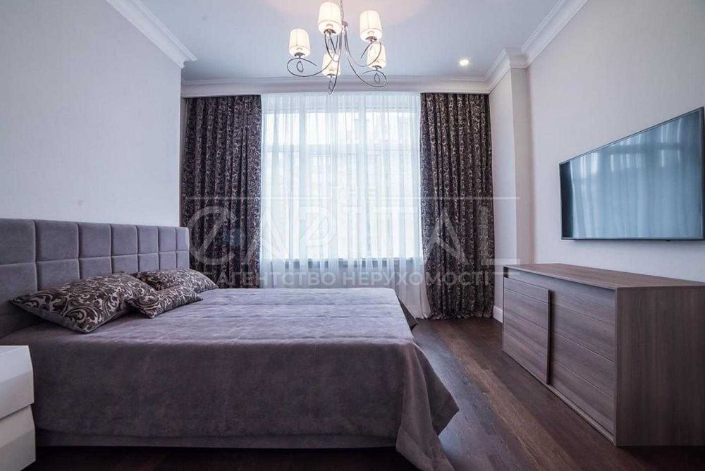 Аренда квартиры Новопечерские Липки, 4 к,  Андрея Верхогляда,15