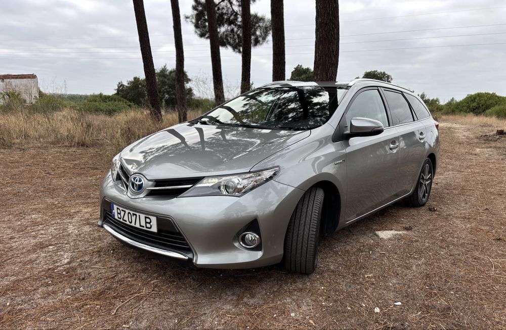 Toyota Auris Touring Sports 1.8 HSD Hibrido