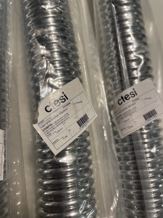 Conjunto de 4 Tubos Flexíveis Ctesi para Sifão