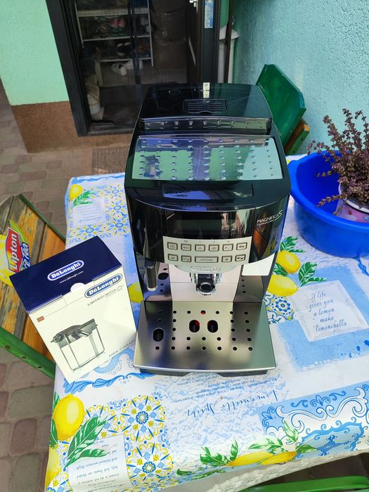 Кофемашина DeLonghi Magnifica S Cappuccino 22.366, 23.466