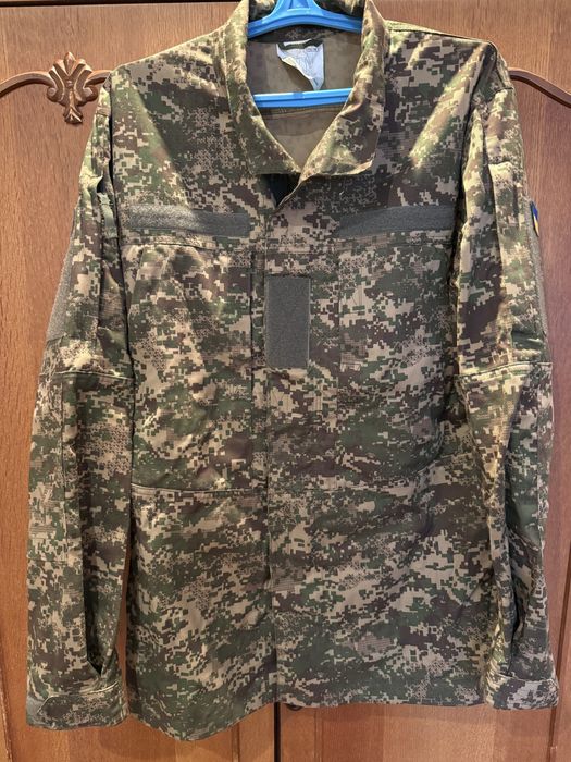 Форма НГУ хижак-піксель