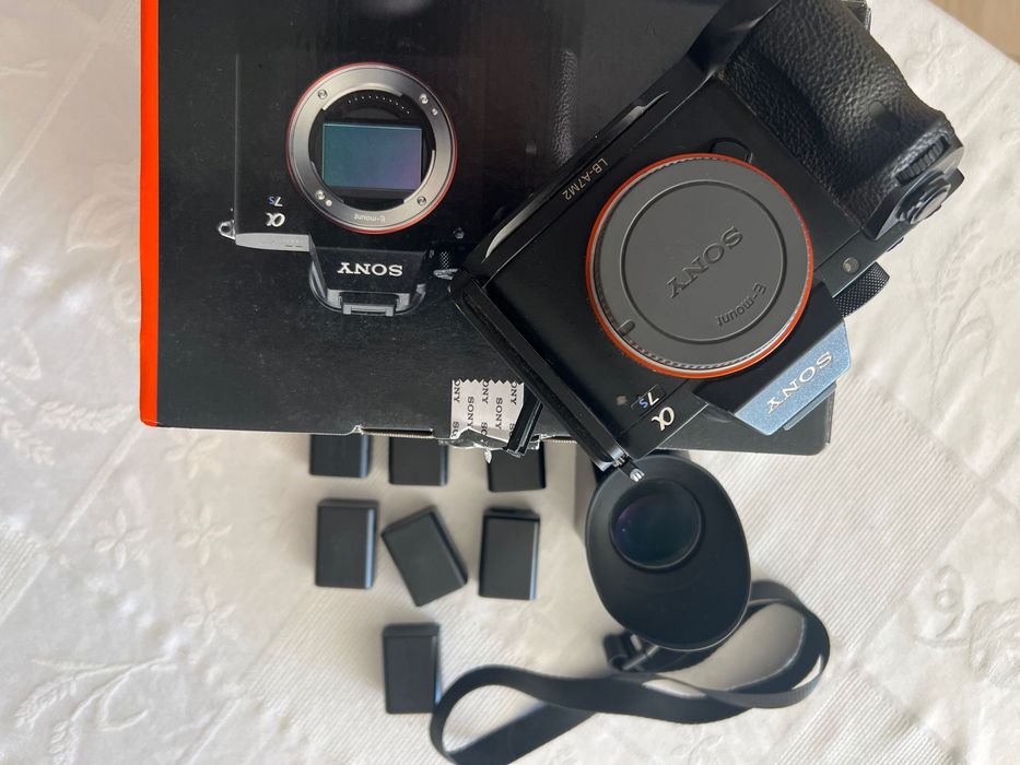 Sony A7 SII + Extras64740134745217123