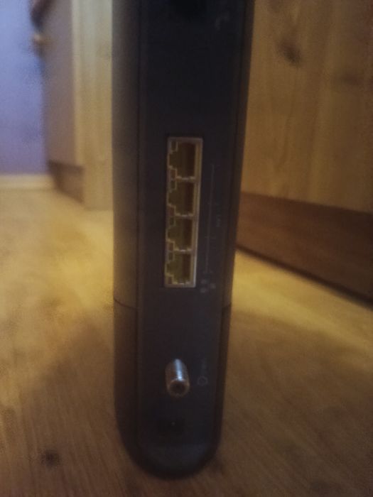 Router Arris Tg 6441B