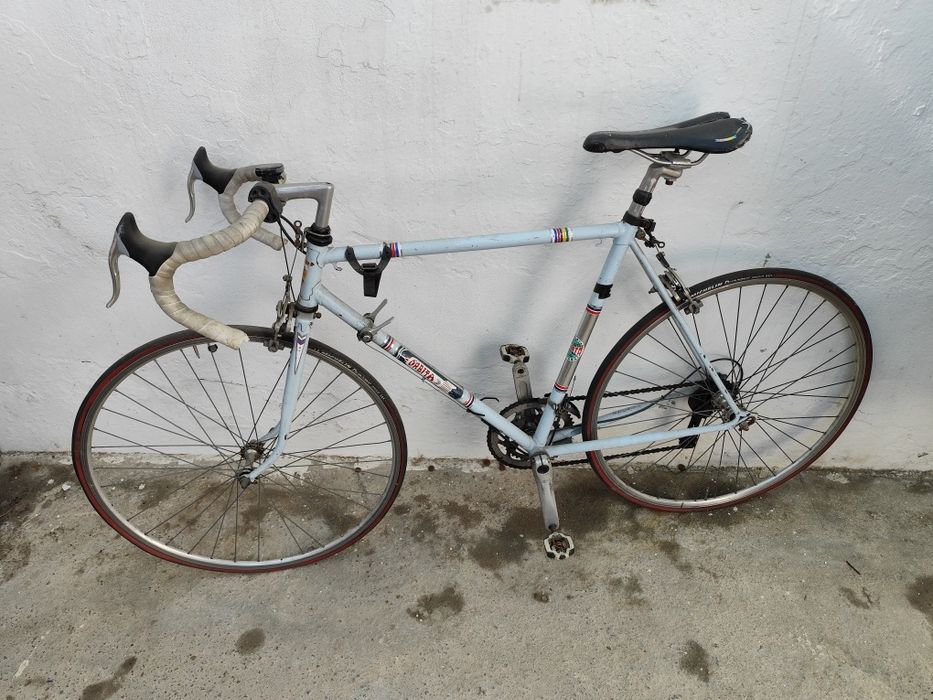 Bicicletas em bom estado geral