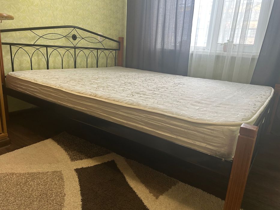 Ліжко двоспальне