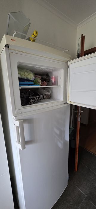 Frigorífico AEG branco