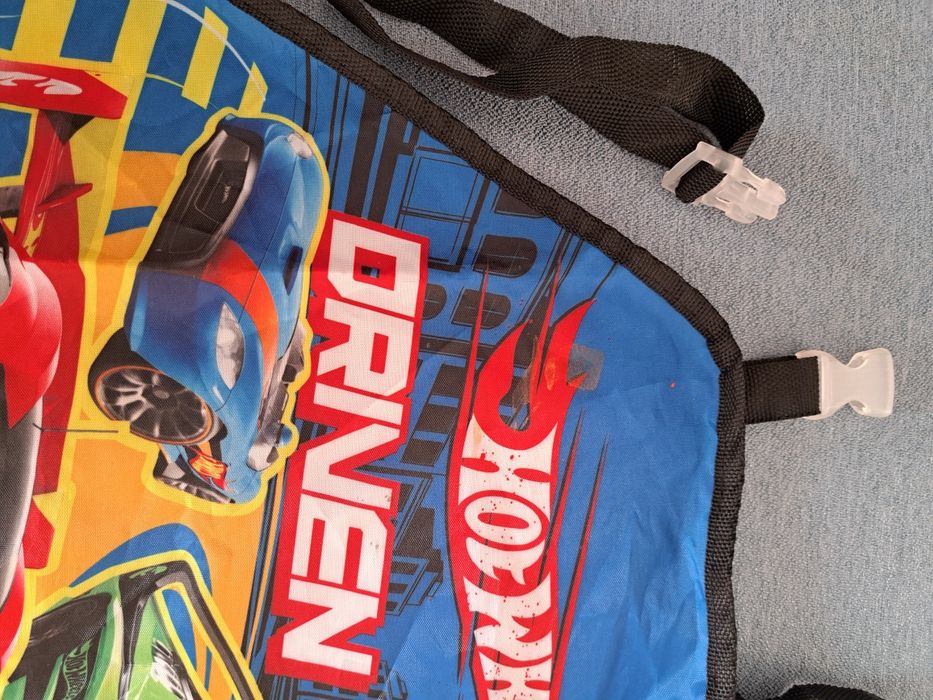 Fartuszek nowy Hot Wheels