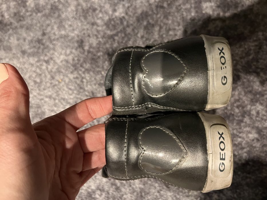 Geox buty półbut 27 szare z cekinkami