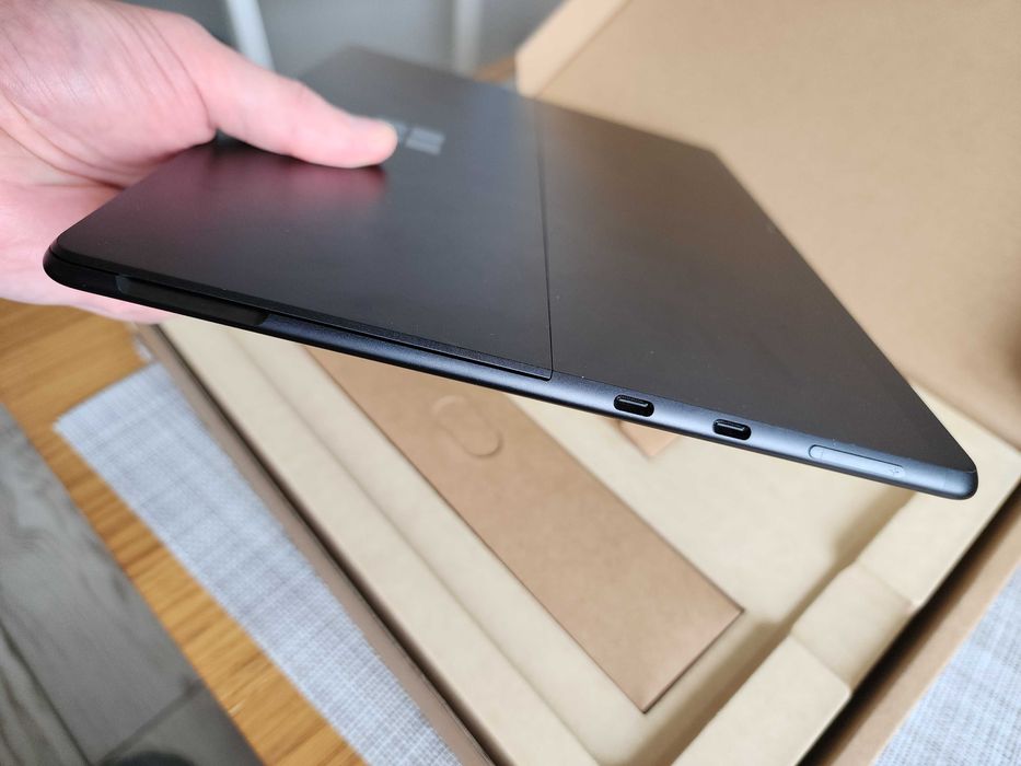 Microsoft Surface Pro X SQ1 Platinum 13" 2880x1920 8/256GB sim eSIM