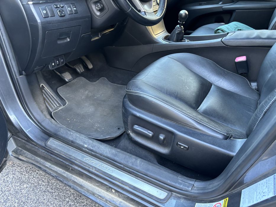 Toyota avensis T27