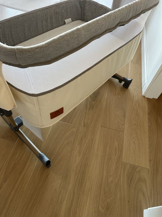 Łóżeczko dostawne Lionelo Leonie + materac Fiki Miki + akcesoria